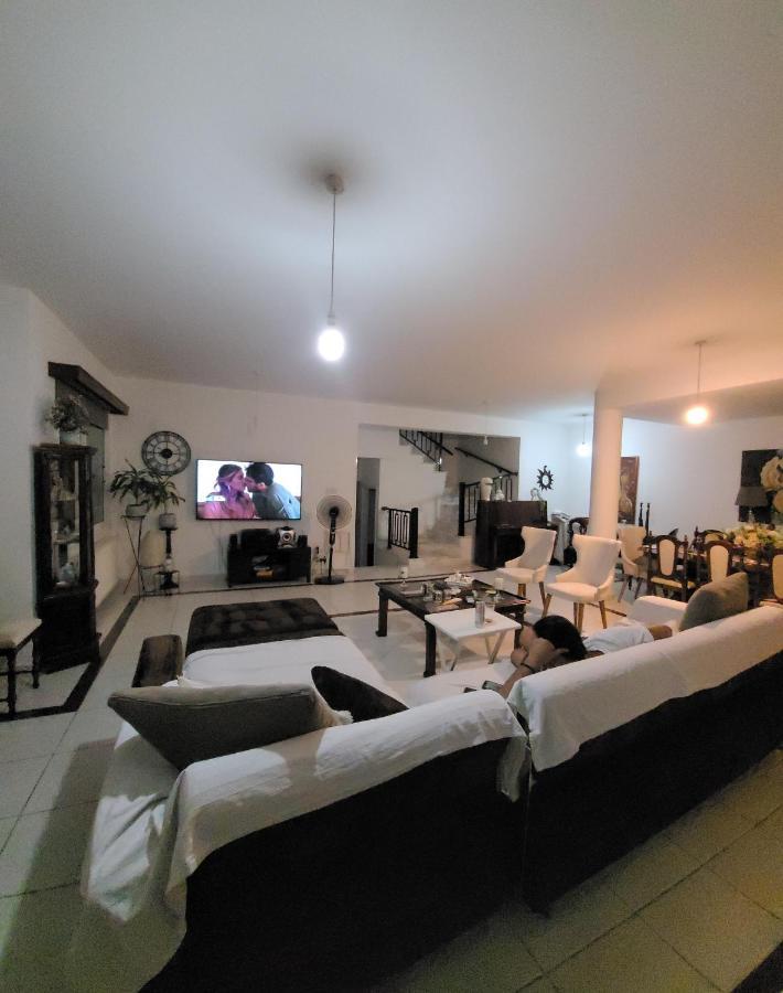 Μοναδικό Δωμάτιο Limassol Exterior foto
